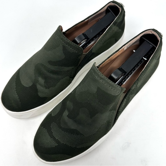 Steve Madden Zayna Green Camo Platform Sneaker - Picture 6 of 12